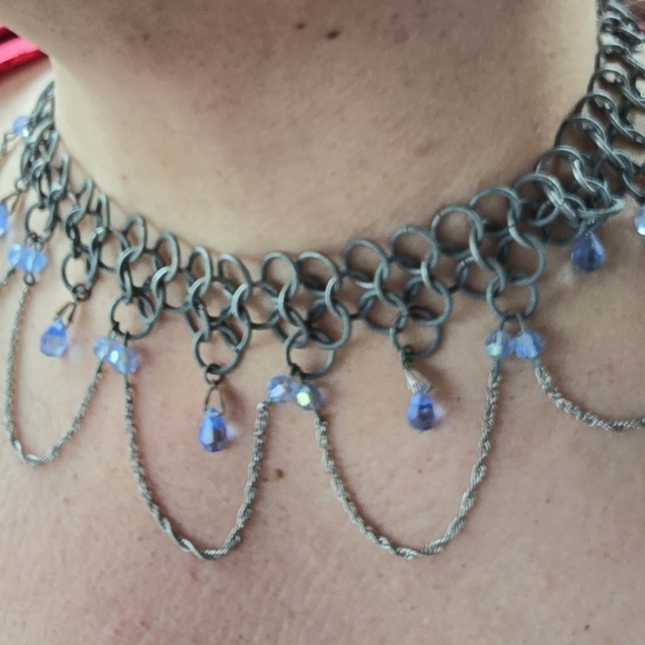 Chain mail choker with blue crystals - Picture 2 of 4